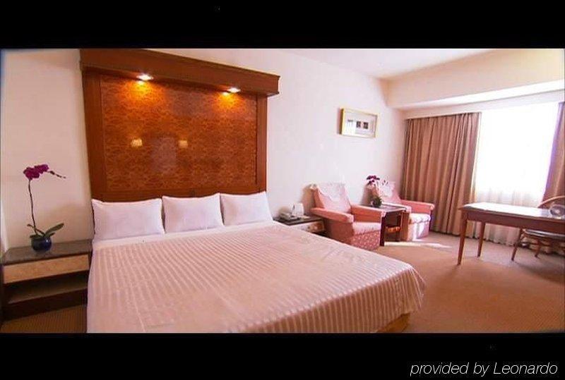 Pleasant Hotels International Taoyuan Exterior photo